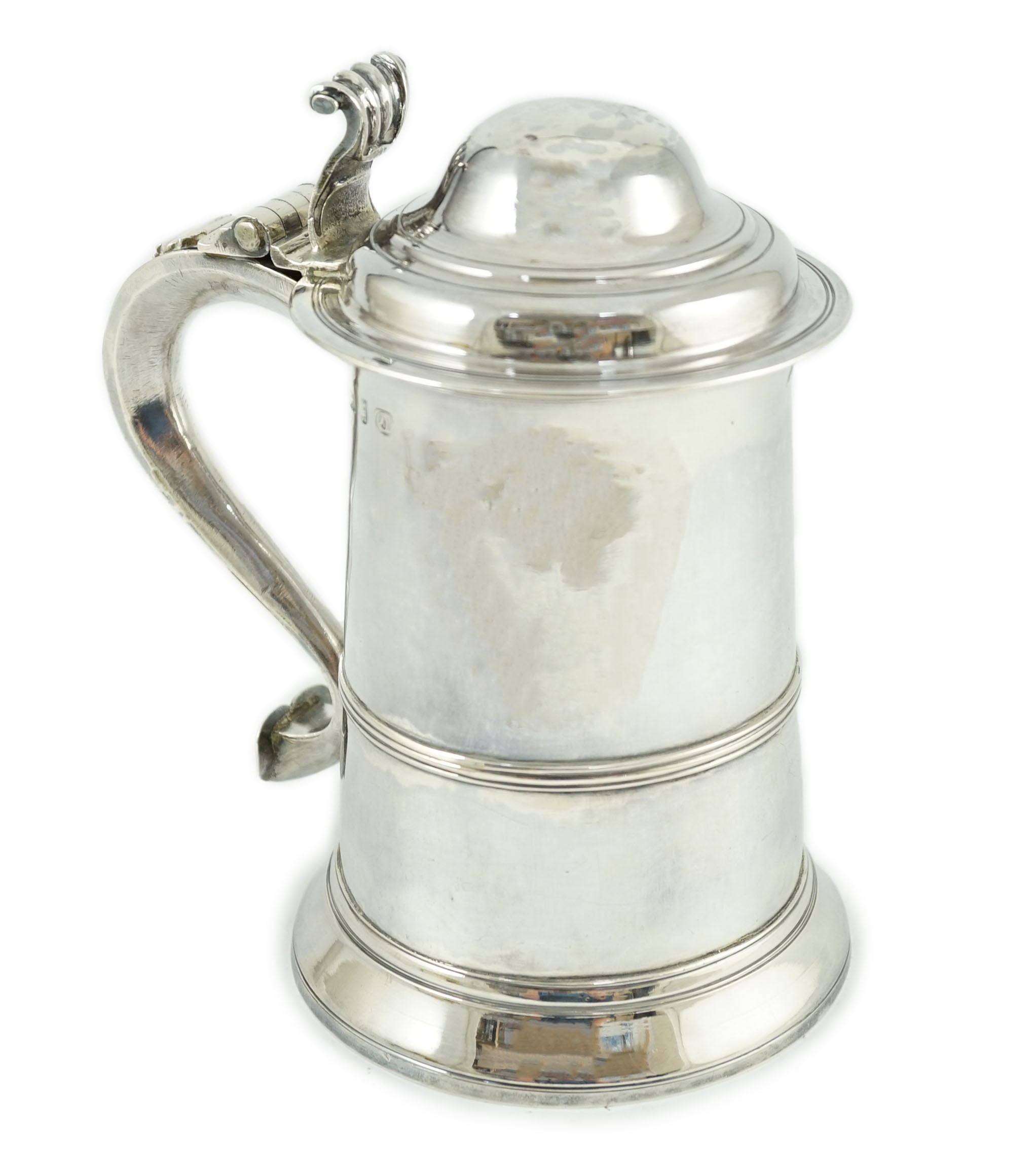 A George III silver tankard, maker I.D
